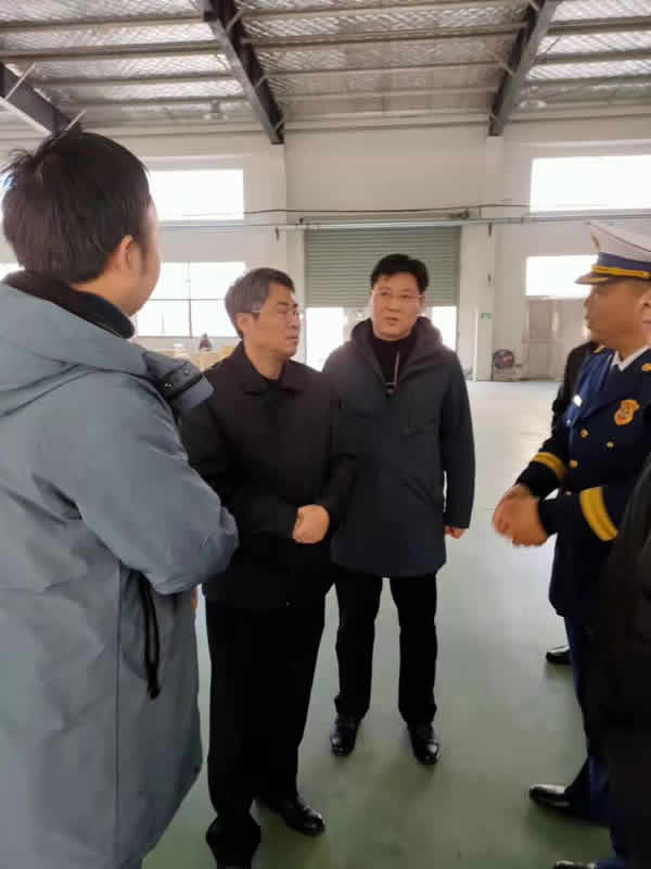 1578314303174.jpg 新聞=縣委書(shū)記徐明華檢查安全生產(chǎn)工作01.jpg